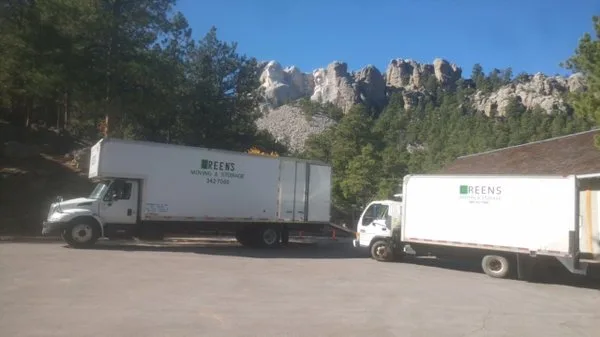 Greens Moving And Storage INC